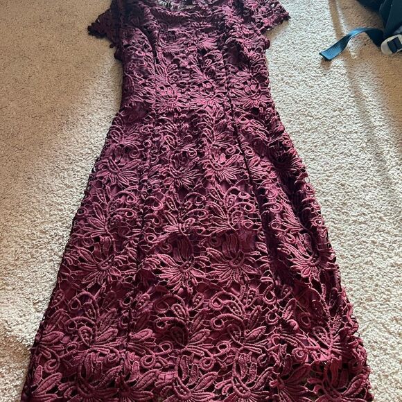 Lulus Romance language burgundy backless dress small - Picture 4 of 11